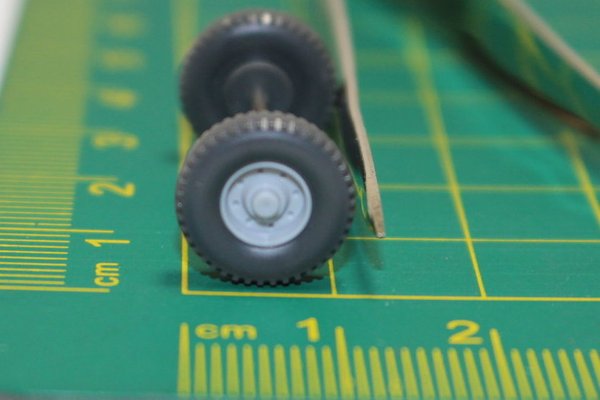 ew605, Wiking 11mm Rad mit Achse, 8-Loch-Felge, zweiteilig