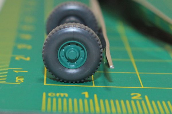 ew608, Wiking 12mm Rad mit Achse, 8-Loch-Felge, zweiteilig, grün / Ersatzteile Achsen Räder