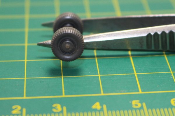 ew616, Wiking 9mm Zwillingsbereifung mit Achse, einteilig / Zubehör / Ersatzteile Achsen Räder