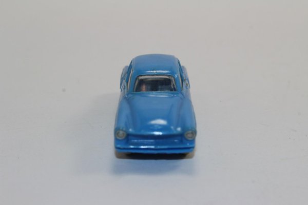 dm1330, Alter Haufe ex. DDR Wartburg 311 Limousine hellblau , noch OK,  1:87 / H0
