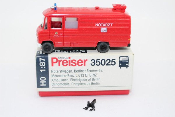 SCC285, TOP RAR Alter Preiser MB L 613 D BINZ Notarztwagen Berliner Feuerwehr TOP OVP   1:87 / H0